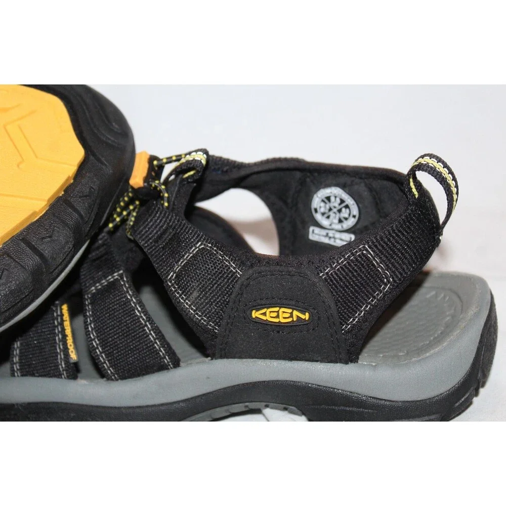 Keen Newport H2 Waterproof Indie Sport Hiking Sandals Men's 9.5 NEW BLACK